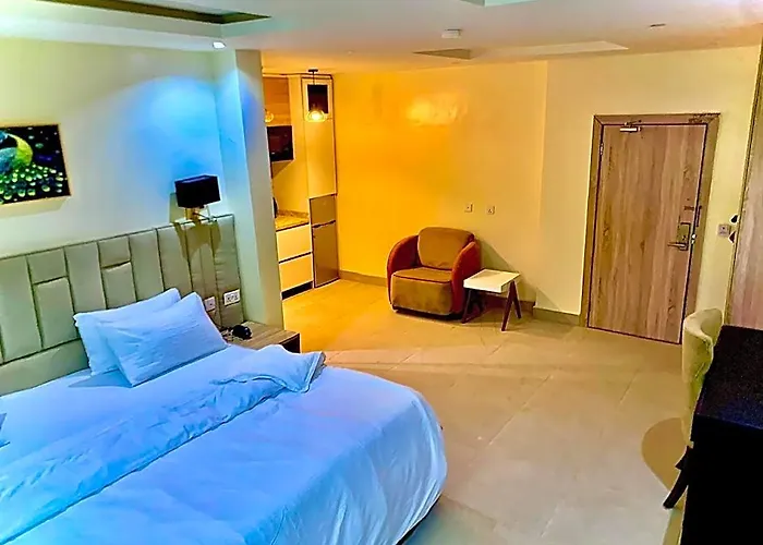 Slavan Suites & Apartments