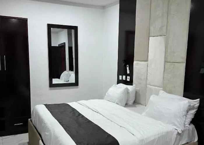 Britney Luxury Apartment